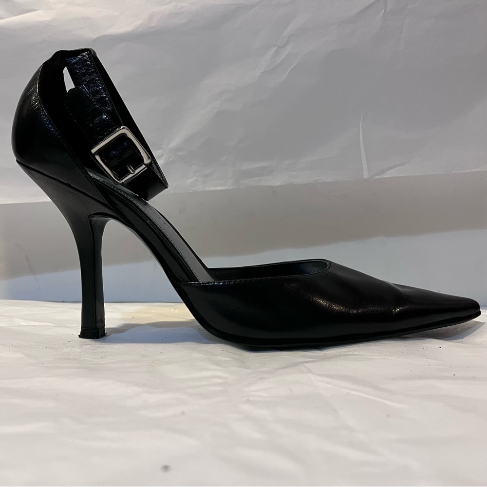 Nine West Clyde Black Leather Pointed Toe T-Strap Pumps Size 7.5 Women's Shoes